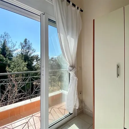 Pine 2 Bedrooms 50 Meters To The
